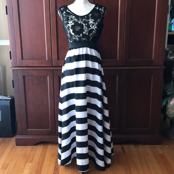 black and white flowy dress